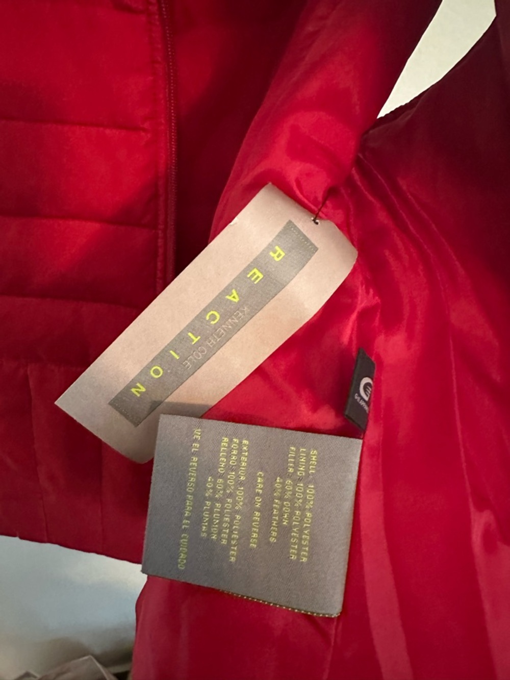 Kenneth Cole Reaction Red Quilted Puffer Vest - Picture 5 of 5